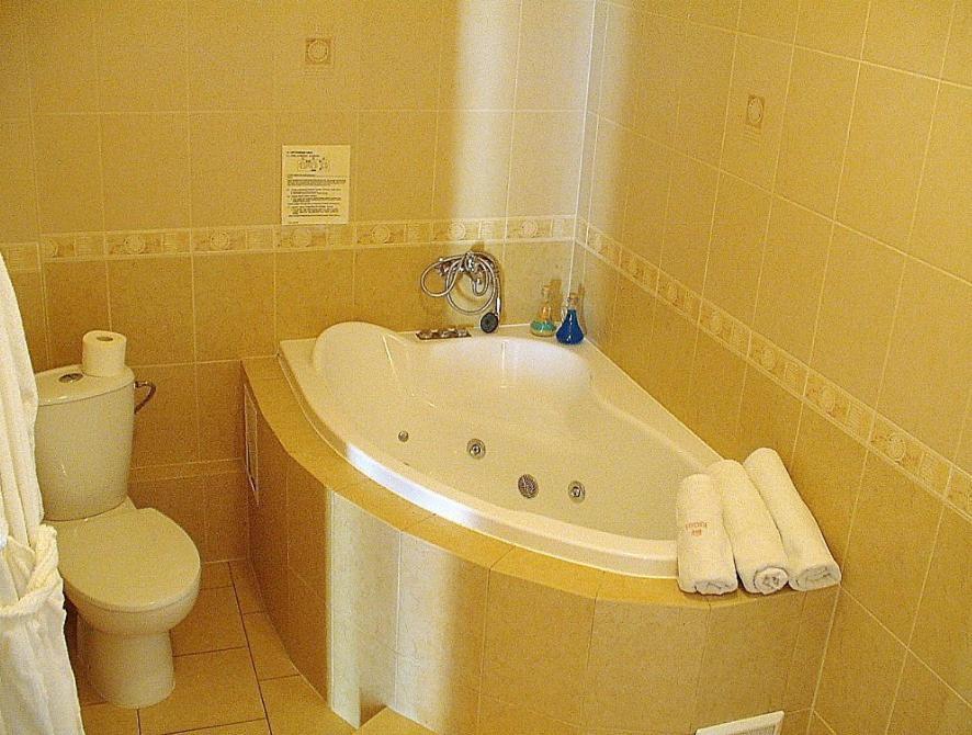 Hotel Regius Opole Værelse billede